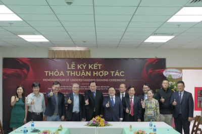 Kí kết thõa thuận hợp tác giữa Bệnh viện đại học y dược Shing Mark